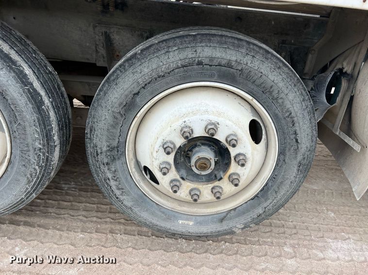 image for item LG9101 2004 Kenworth W900  ready mix truck