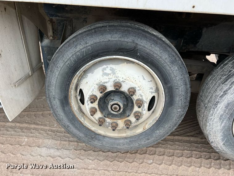 image for item LG9101 2004 Kenworth W900  ready mix truck