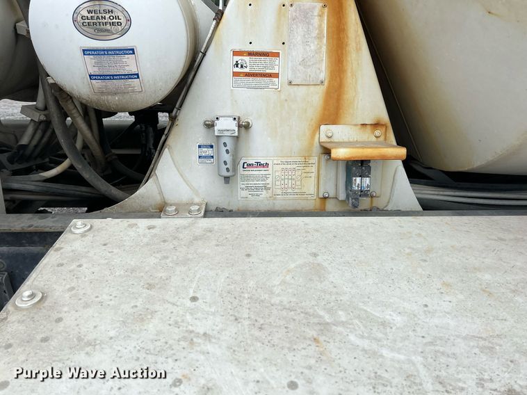 image for item LG9102 2014 Freightliner 114SD  ready mix truck