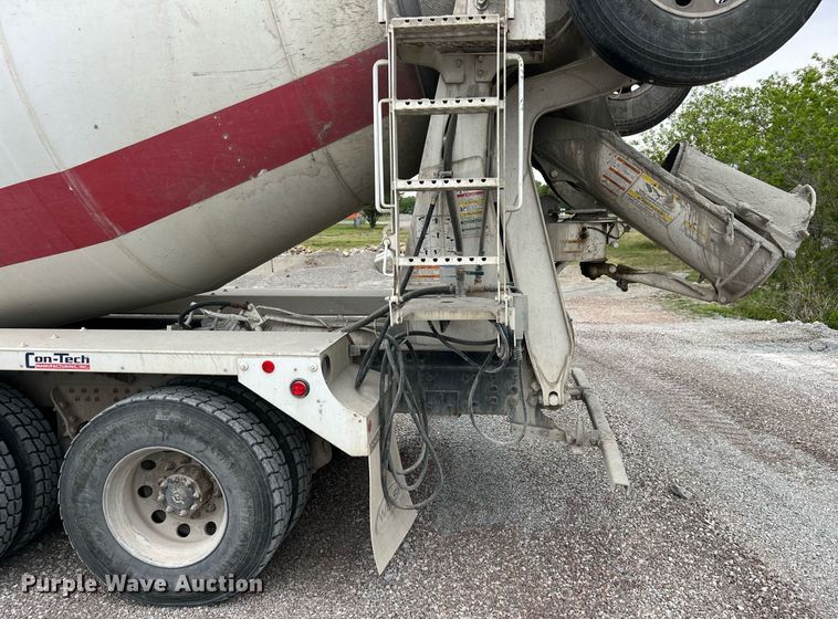 image for item LG9102 2014 Freightliner 114SD  ready mix truck