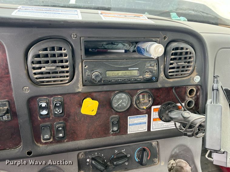 image for item LG9102 2014 Freightliner 114SD  ready mix truck