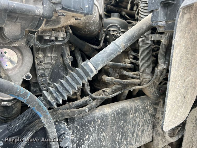 image for item LG9102 2014 Freightliner 114SD  ready mix truck