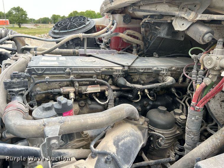 image for item LG9102 2014 Freightliner 114SD  ready mix truck