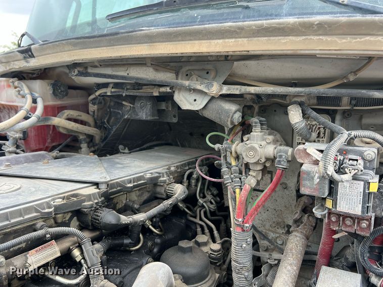 image for item LG9102 2014 Freightliner 114SD  ready mix truck