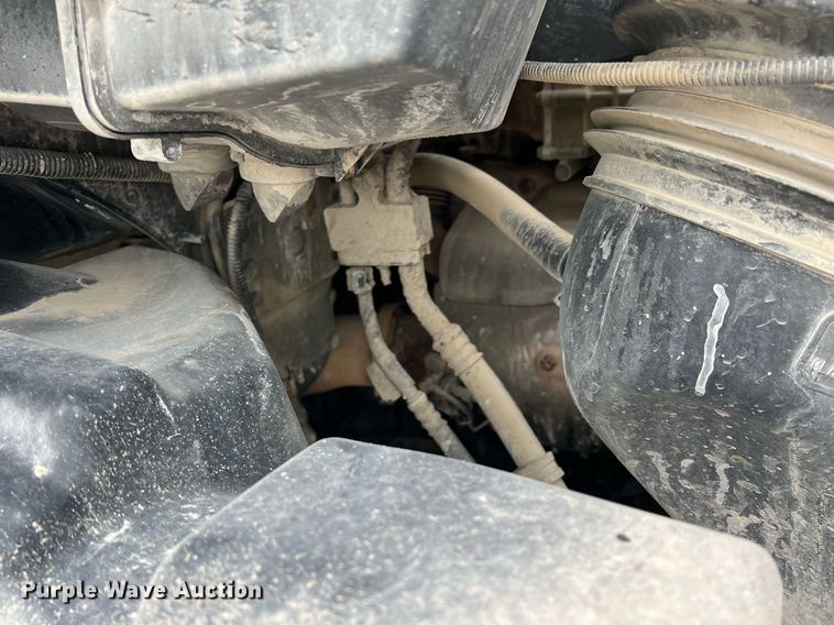 image for item LG9102 2014 Freightliner 114SD  ready mix truck