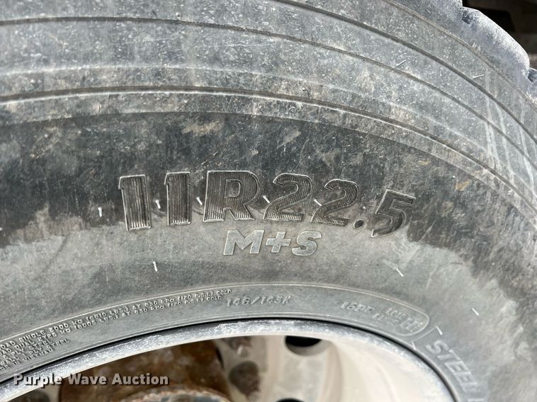 image for item LG9102 2014 Freightliner 114SD  ready mix truck