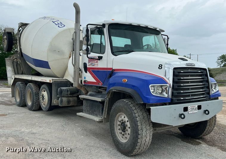 image for item LG9103 2014 Freightliner 114SD  ready mix truck