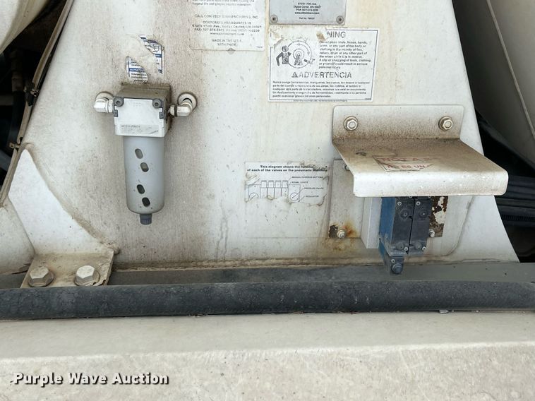 image for item LG9103 2014 Freightliner 114SD  ready mix truck