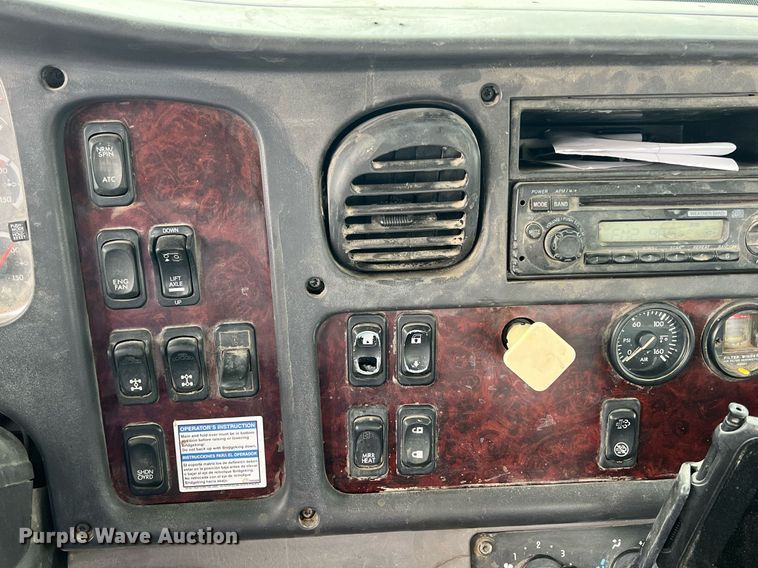 image for item LG9103 2014 Freightliner 114SD  ready mix truck