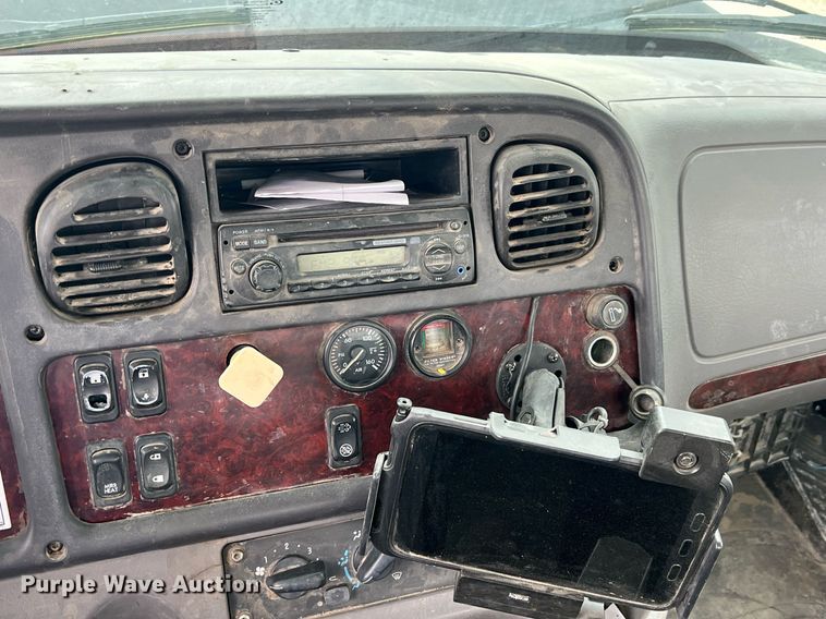 image for item LG9103 2014 Freightliner 114SD  ready mix truck