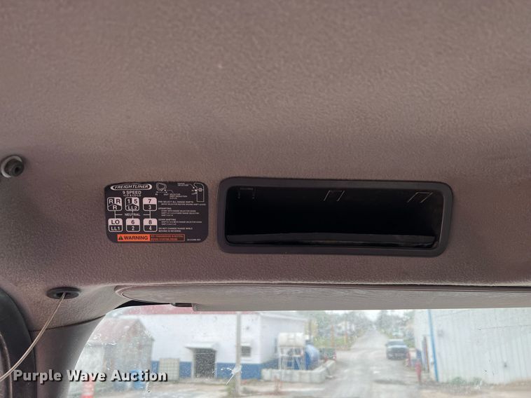 image for item LG9103 2014 Freightliner 114SD  ready mix truck