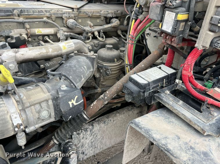 image for item LG9103 2014 Freightliner 114SD  ready mix truck