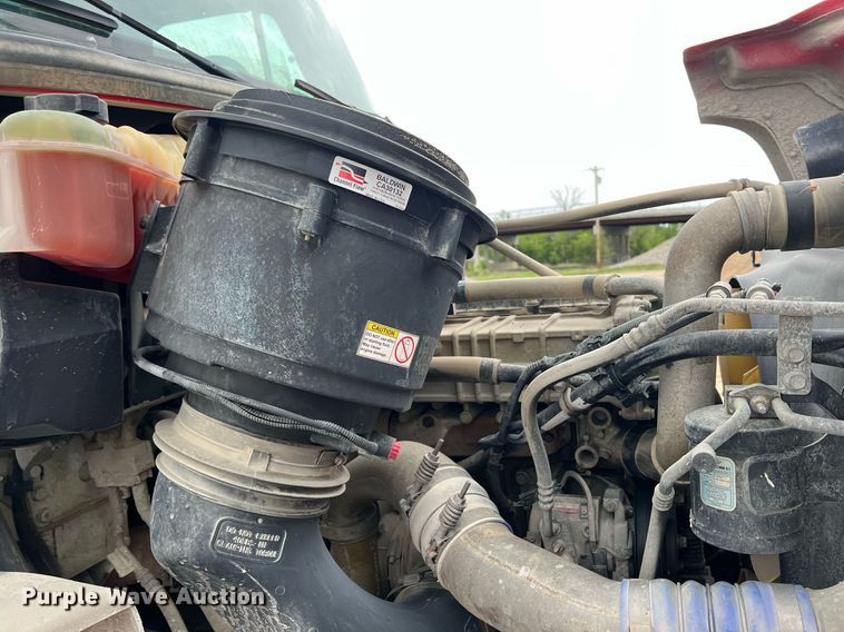 image for item LG9103 2014 Freightliner 114SD  ready mix truck