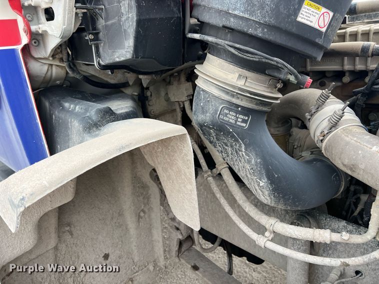 image for item LG9103 2014 Freightliner 114SD  ready mix truck