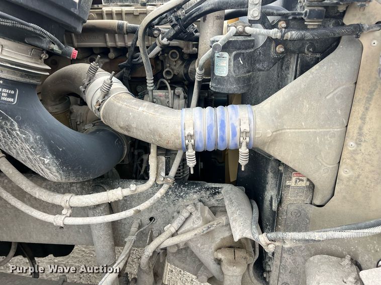 image for item LG9103 2014 Freightliner 114SD  ready mix truck