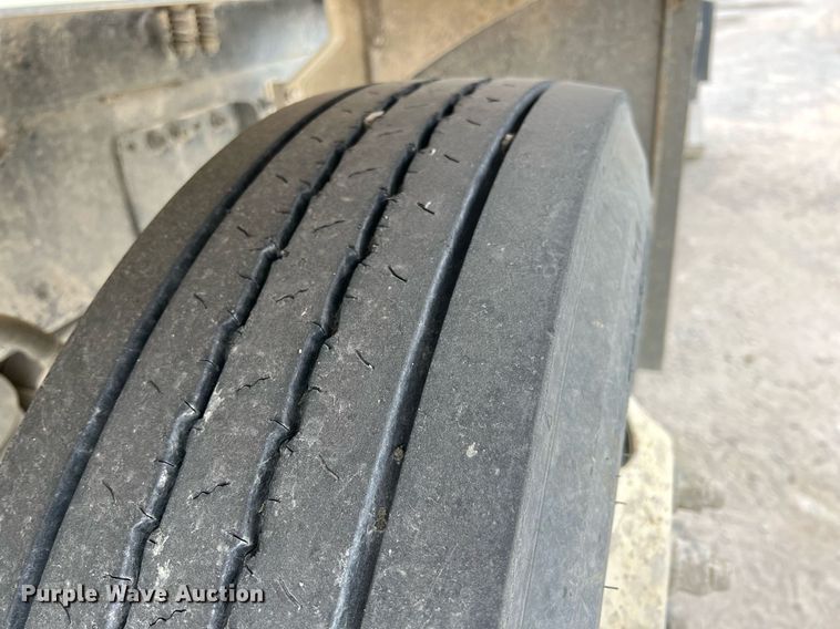 image for item LG9103 2014 Freightliner 114SD  ready mix truck