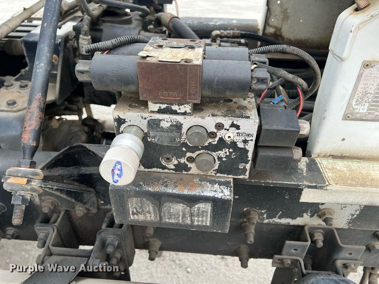 image for item LG9104 2001 Volvo Autocar  ready mix truck