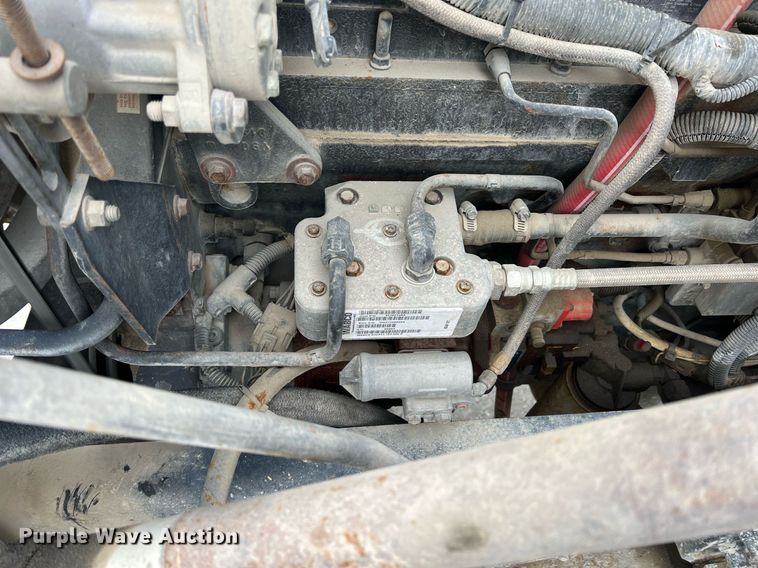 image for item LG9104 2001 Volvo Autocar  ready mix truck