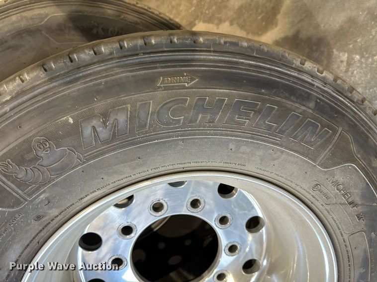 image for item LN9206 (4) Michelin 445/50R22.5 tires and wheels