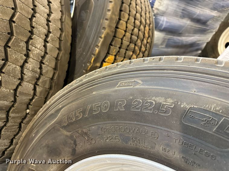 image for item LN9206 (4) Michelin 445/50R22.5 tires and wheels