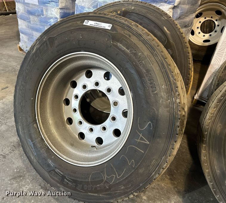 image for item LN9206 (4) Michelin 445/50R22.5 tires and wheels