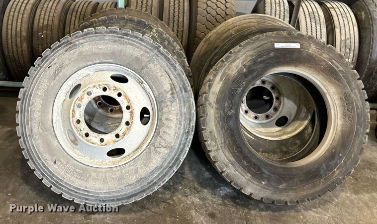 image for item LN9207 (6) 11R22.5 tires