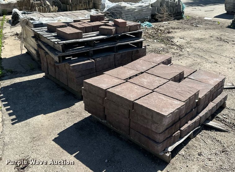 image for item LN9208 (181) concrete pavers