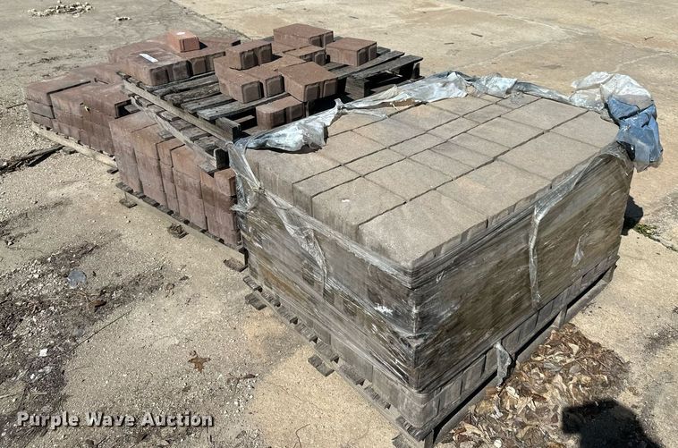 image for item LN9208 (181) concrete pavers