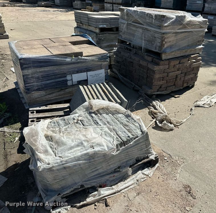 image for item LN9209 Approximately 686 concrete pavers