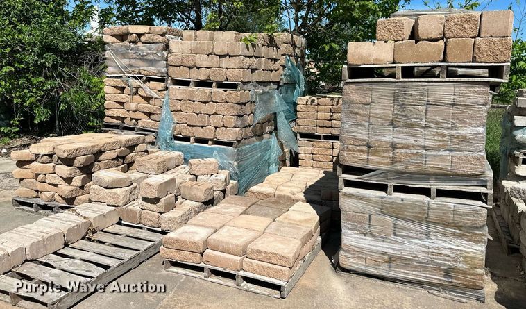 image for item LN9218 (1,922) tumbled concrete pavers