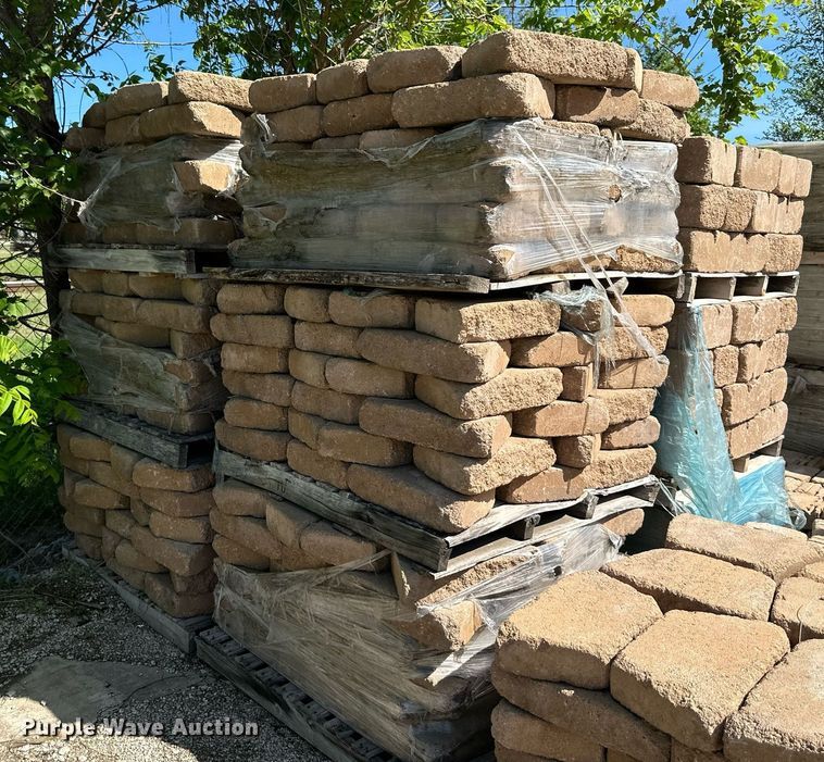 image for item LN9218 (1,922) tumbled concrete pavers