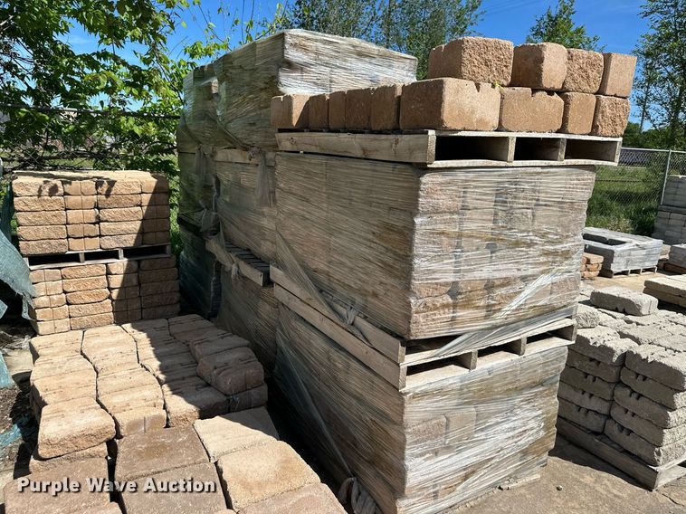 image for item LN9218 (1,922) tumbled concrete pavers