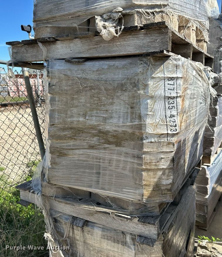 image for item LN9219 (440) Mega Arbel concrete pavers