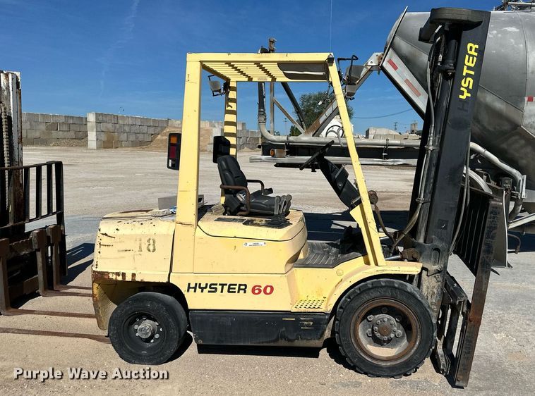image for item LN9220 Hyster H60XM  forklift