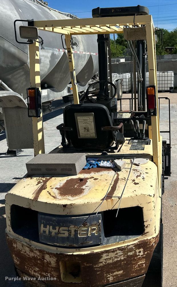 image for item LN9220 Hyster H60XM  forklift