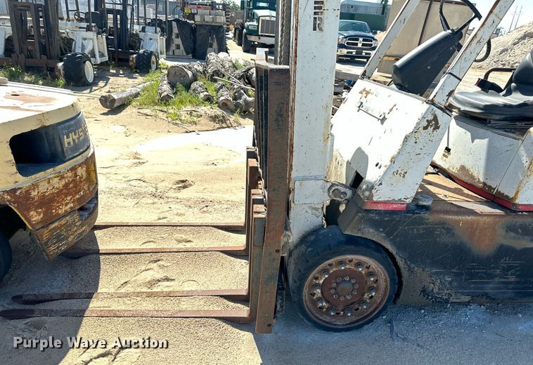 image for item LN9222 Hyster S80E  forklift