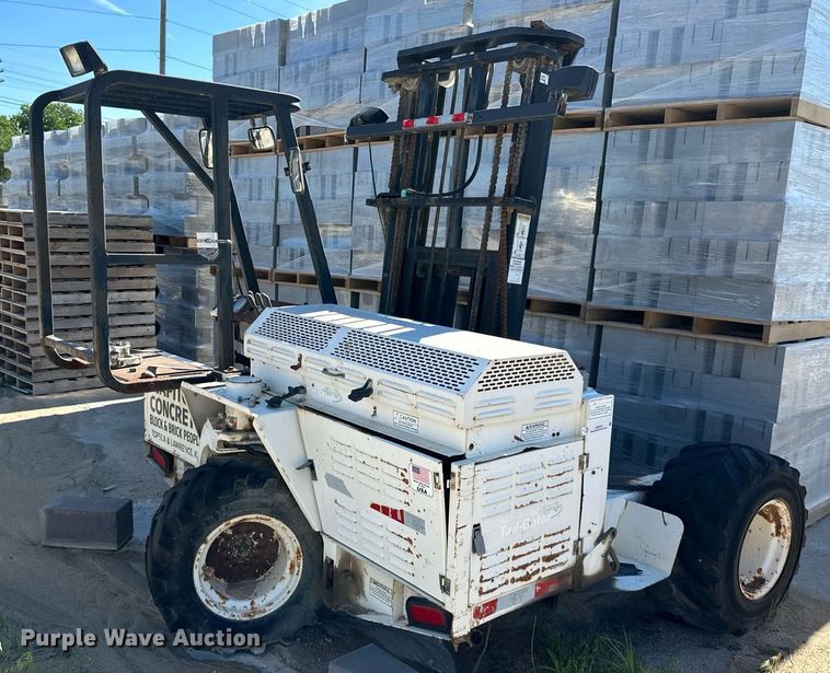 image for item LN9223 Tail Gator 5000AWD  forklift