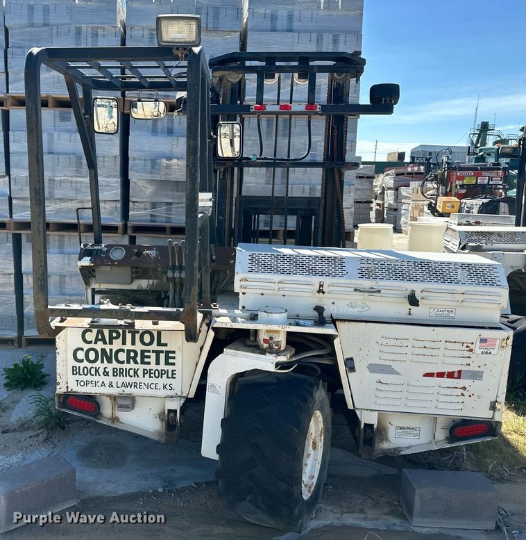 image for item LN9223 Tail Gator 5000AWD  forklift