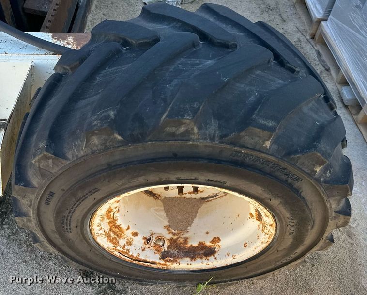 image for item LN9223 Tail Gator 5000AWD  forklift