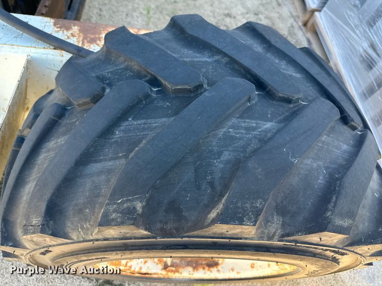 image for item LN9223 Tail Gator 5000AWD  forklift