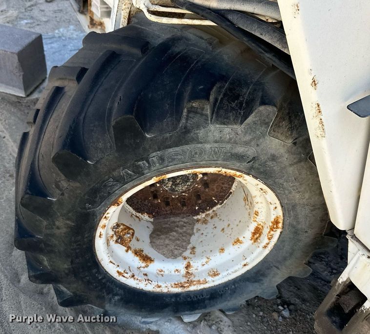 image for item LN9223 Tail Gator 5000AWD  forklift