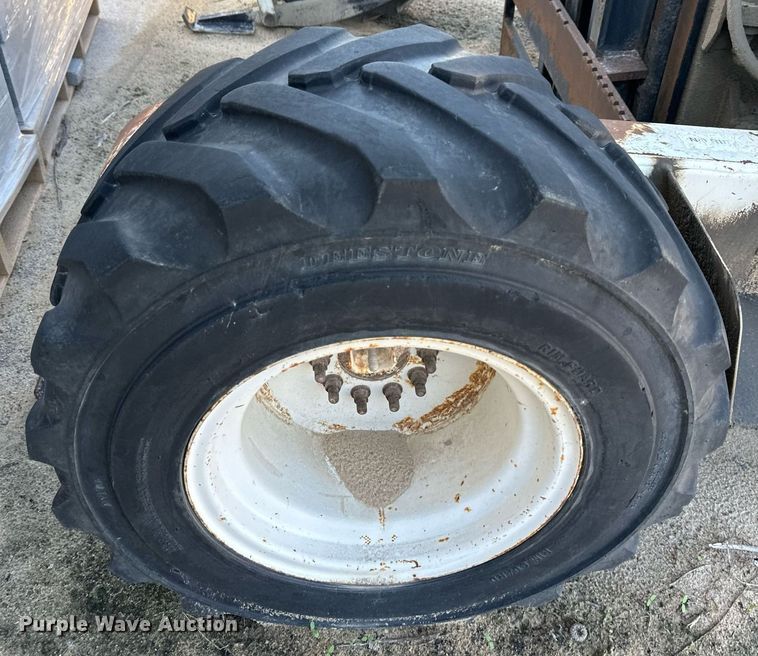 image for item LN9223 Tail Gator 5000AWD  forklift