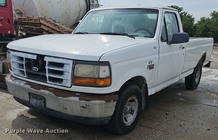 image for item LW9562 1995 Ford F150  pickup truck