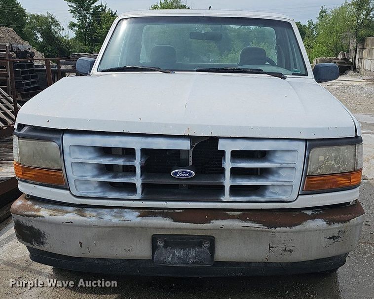 image for item LW9562 1995 Ford F150  pickup truck