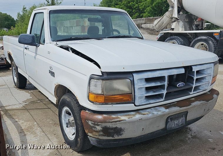 image for item LW9562 1995 Ford F150  pickup truck