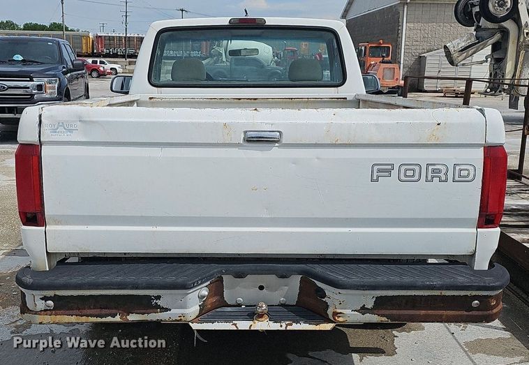 image for item LW9562 1995 Ford F150  pickup truck