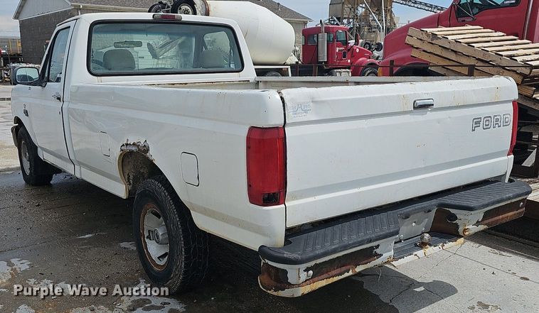 image for item LW9562 1995 Ford F150  pickup truck