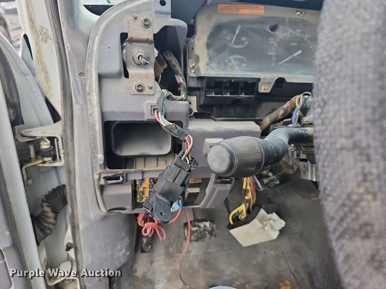 image for item LW9562 1995 Ford F150  pickup truck