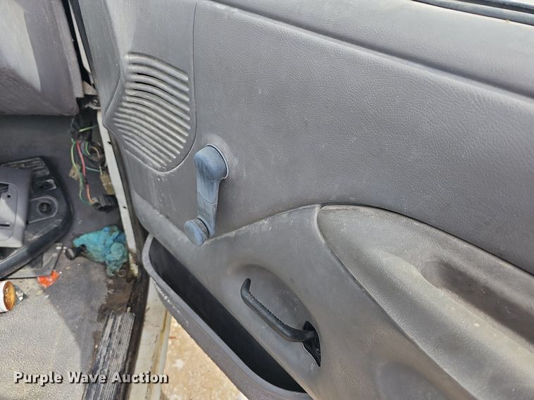 image for item LW9562 1995 Ford F150  pickup truck