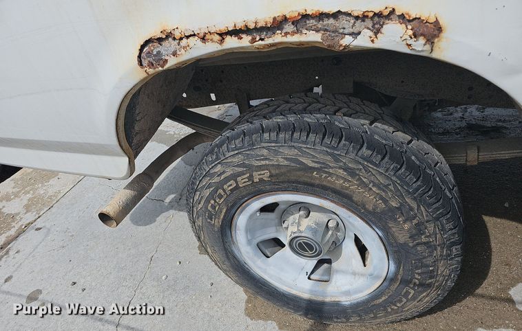 image for item LW9562 1995 Ford F150  pickup truck